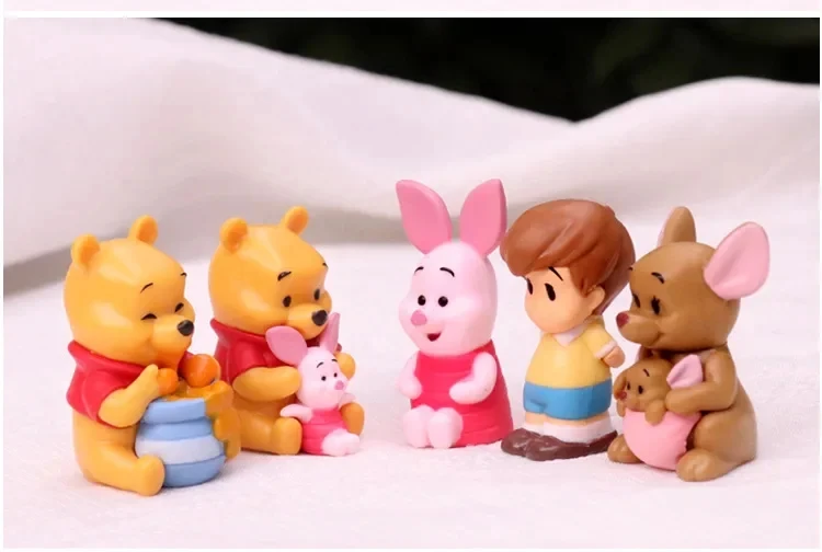 honey bear figure set group display scene